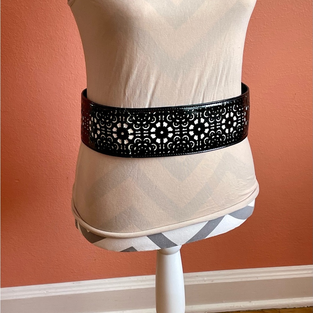 White House Black Market Intricate Black Belt